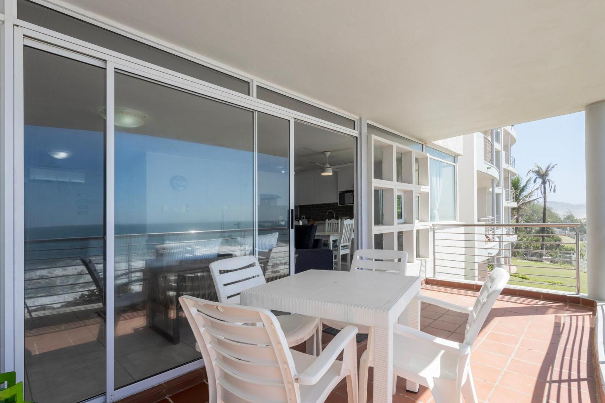 Ocean Pearl At Chakas Cove - Beachfront Apartment Ballito Luaran gambar